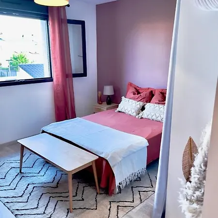 Grande Chambre Privee 18 M2 Dans Maison Proche Gare Et Nancy Thermal * Tomblaine