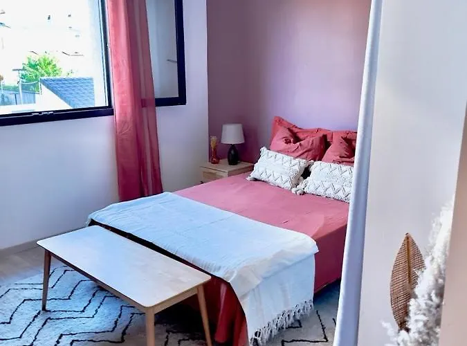 Grande Chambre Privee 18 M2 Dans Maison Proche Gare Et Nancy Thermal * Tomblaine