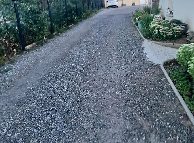 Grande Chambre Privee 18 M2 Dans Maison Proche Gare Et Nancy Thermal * Tomblaine