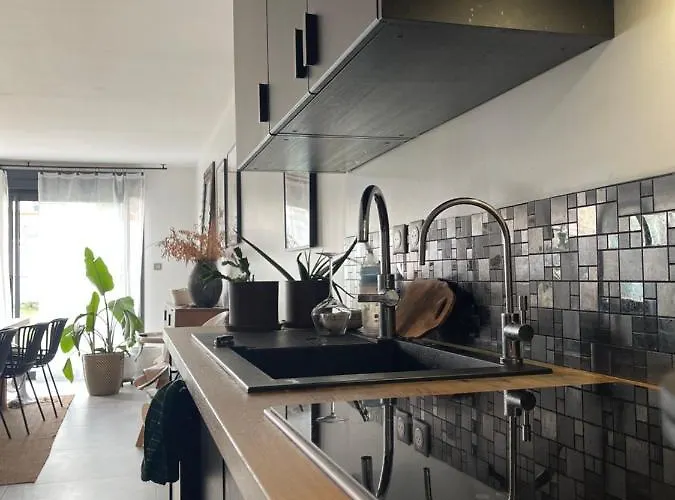 Séjour chez l'habitant Grande Chambre Privee 18 M2 Dans Maison Proche Gare Et Nancy Thermal Tomblaine