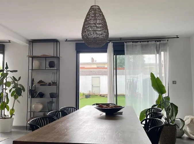 Séjour chez l'habitant Grande Chambre Privee 18 M2 Dans Maison Proche Gare Et Nancy Thermal Tomblaine