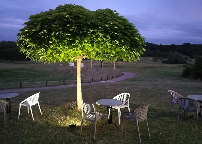 Grande Chambre Privee 18 M2 Dans Maison Proche Gare Et Nancy Thermal Tomblaine