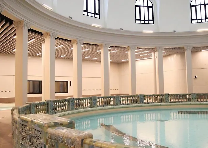 Grande Chambre Privee 18 M2 Dans Maison Proche Gare Et Nancy Thermal Séjour chez l'habitant Tomblaine